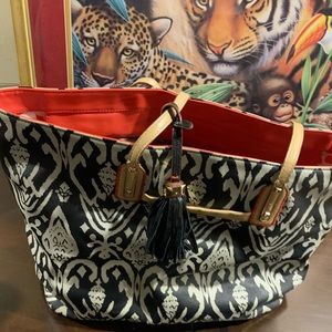 Leather purse semi new